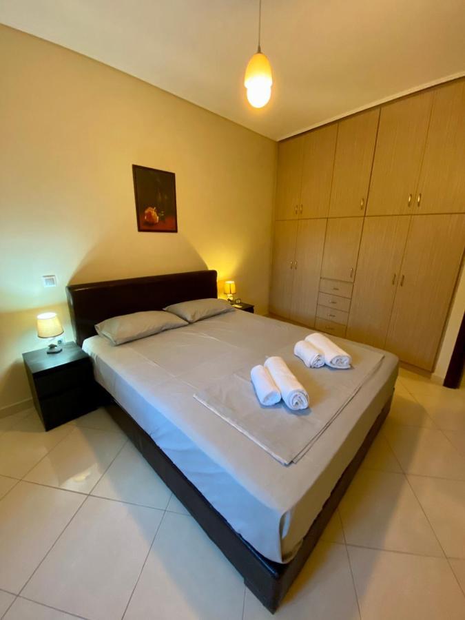 Quite, Fully Equipped In Artemis * Artemida (Attica)
